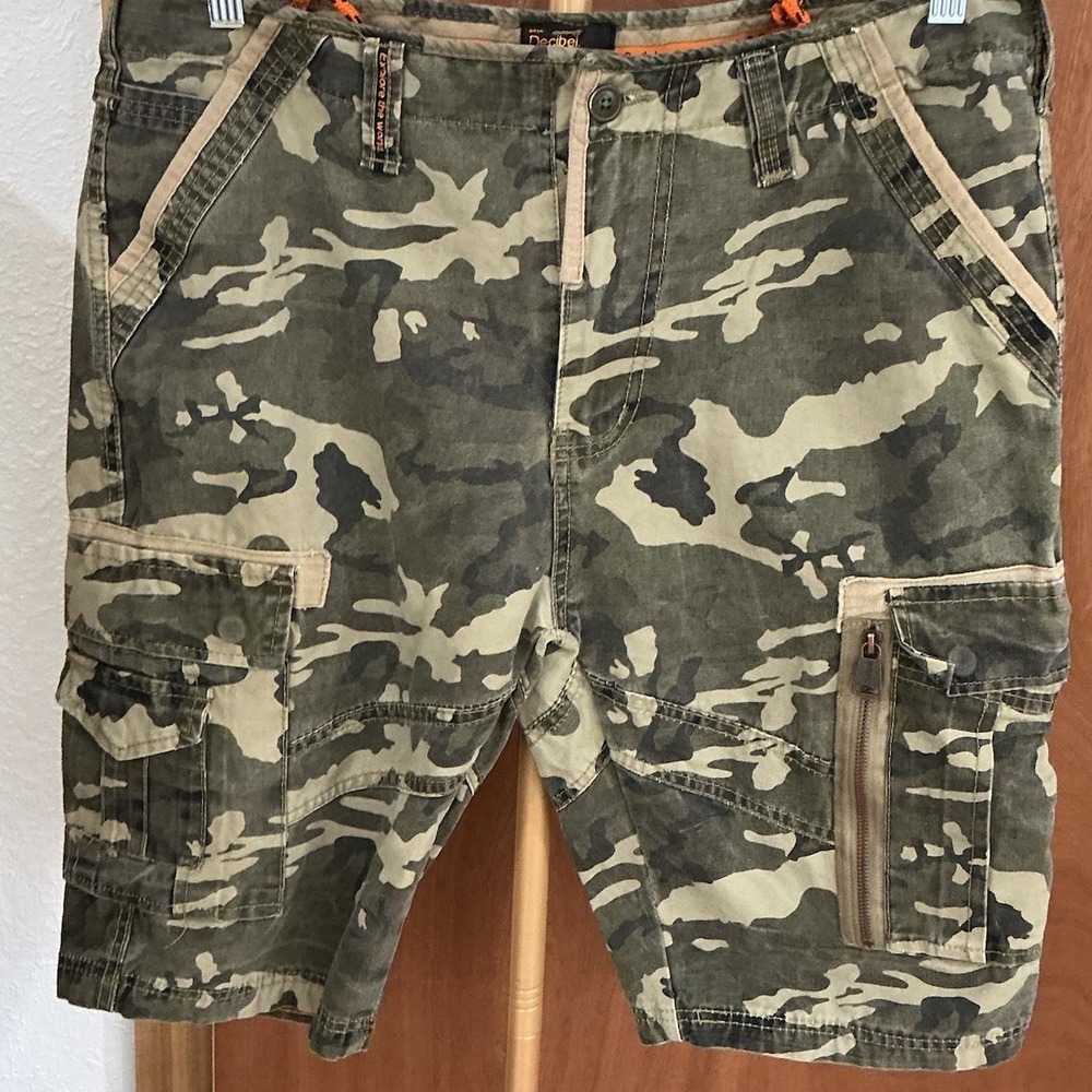 Decibel Camo Military Cargo Utility Shorts Men's 36 Y2K Baggy Street Skater